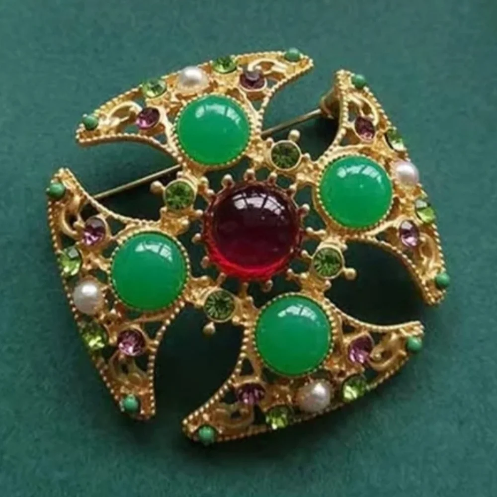 Brooch With Elegant Gold Tone, Green, Pearl Orange Stones Brooch Pin 1.85